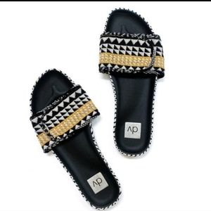 Dolce vita Annalyse tribal woven sandal slides